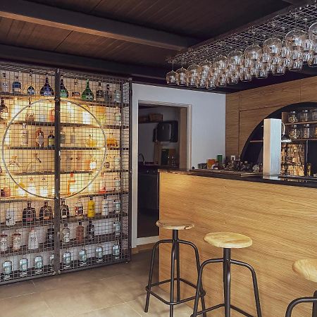 Pate'O Hostel & Suites โอวาร์ ภายนอก รูปภาพ